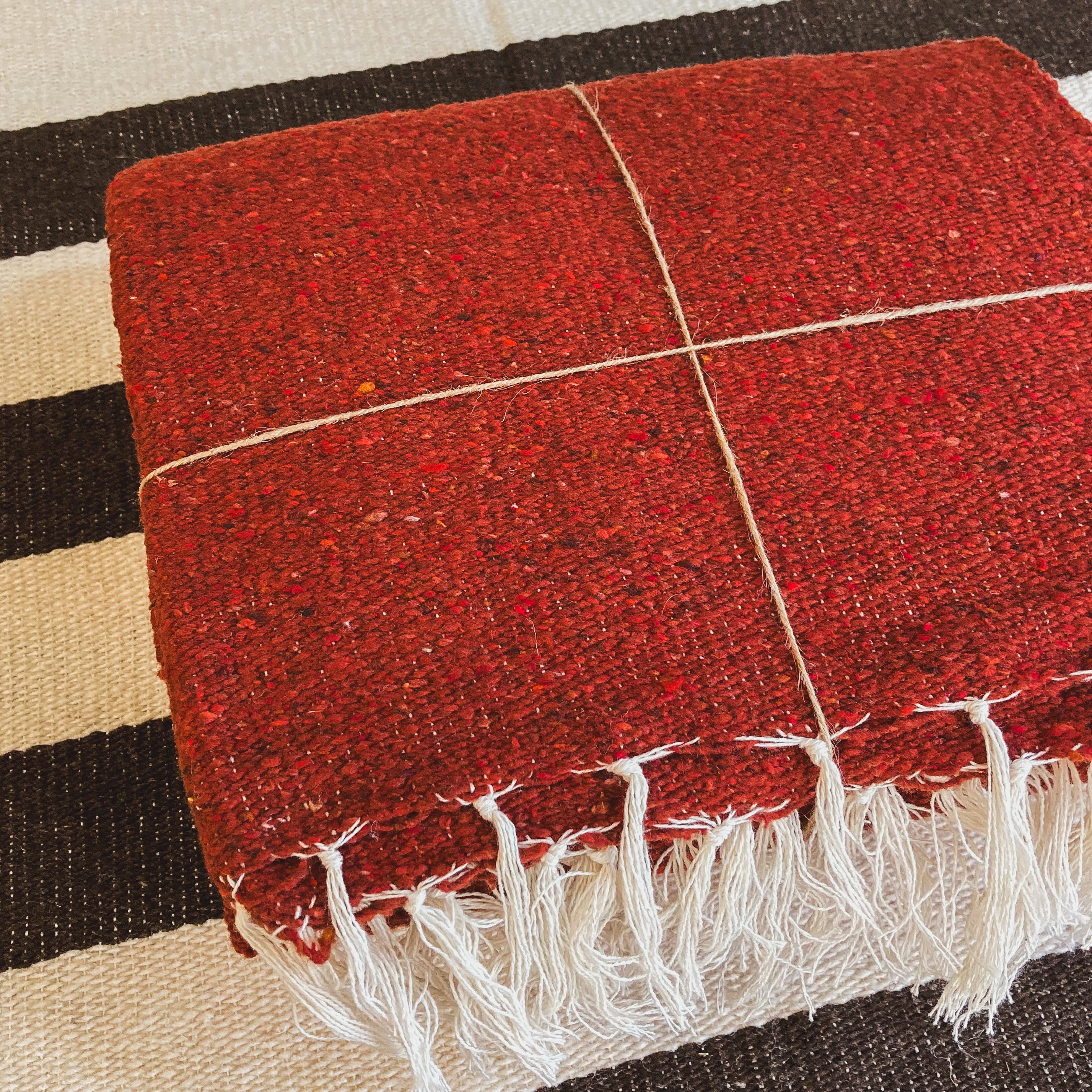 The Sedona Sunset Wool Blanket – Rustic Red & White